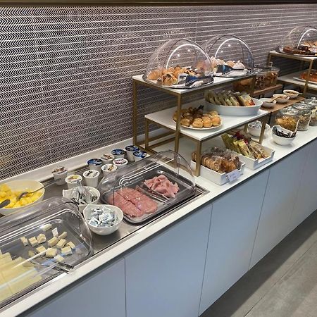 ארבוסקו Iris Hotel מראה חיצוני תמונה