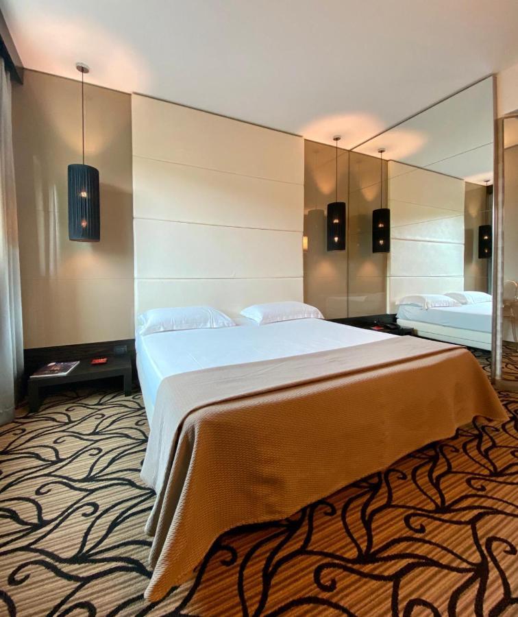 ארבוסקו Iris Hotel מראה חיצוני תמונה