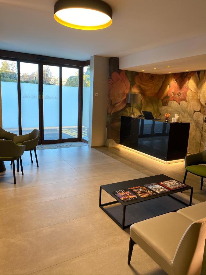 ארבוסקו Iris Hotel מראה חיצוני תמונה