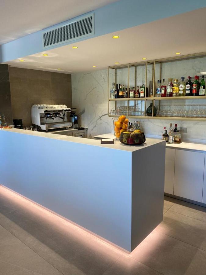 ארבוסקו Iris Hotel מראה חיצוני תמונה